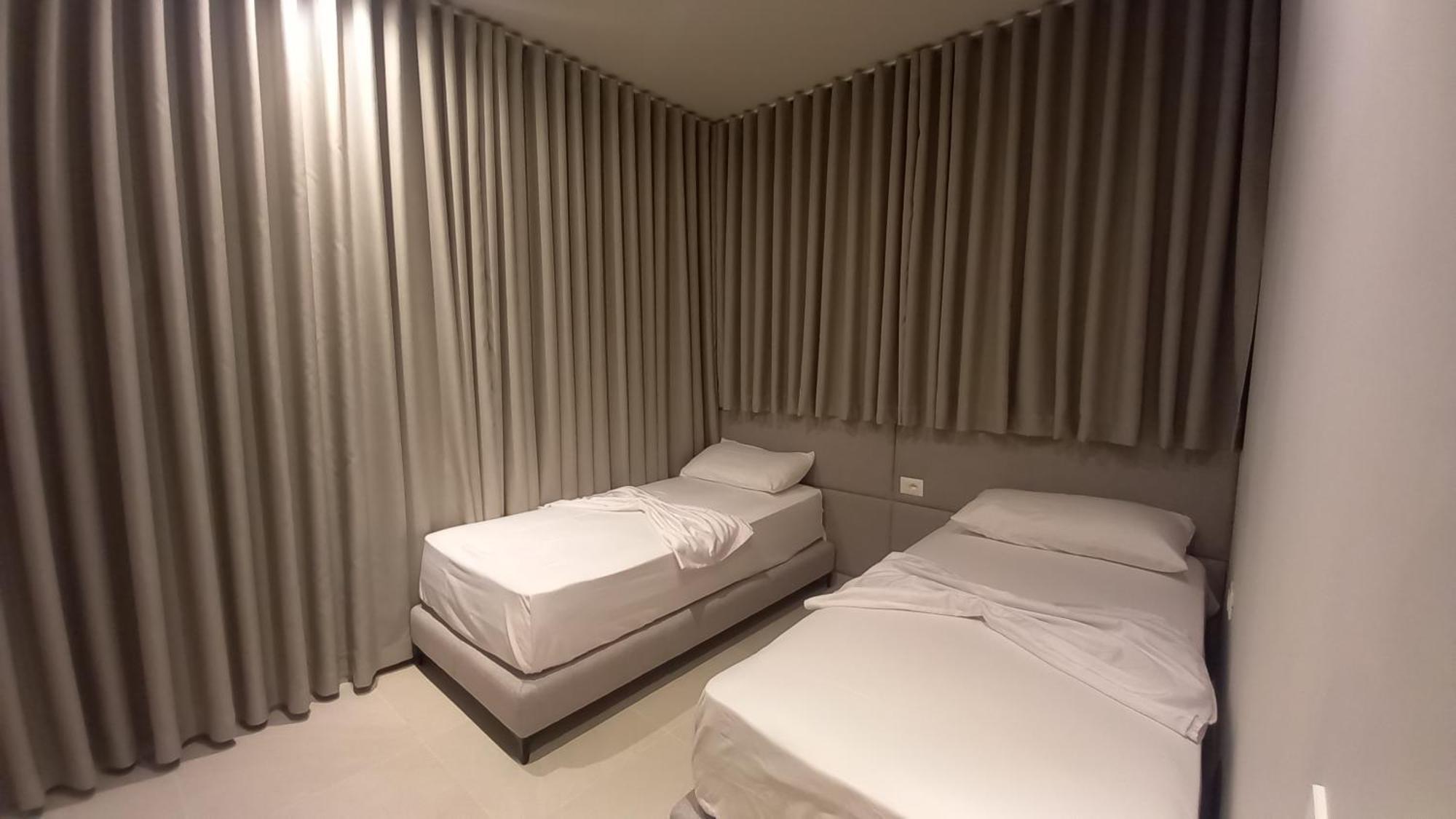 Hotel Aglon Vlore Exterior photo